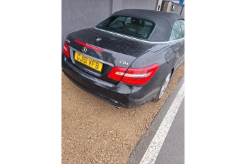 MERCEDES W207 C207 CONVERTIBLE ROOF FOLDED BLACK IDEAL FIT ON THE CAR Catalog number of the part W207DACHCABRIO