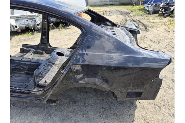Panel trasero, guardabarros, umbrales, pilares, sección del techo - VW