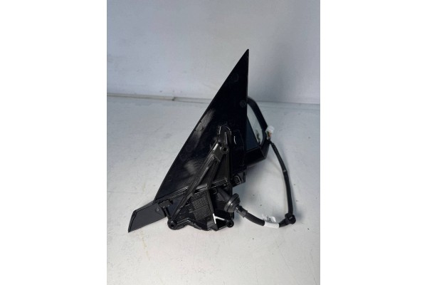 Electric mirror right side Tesla Model Y in kolr Pn 01 A1001482 Catalog number of the part A1001482