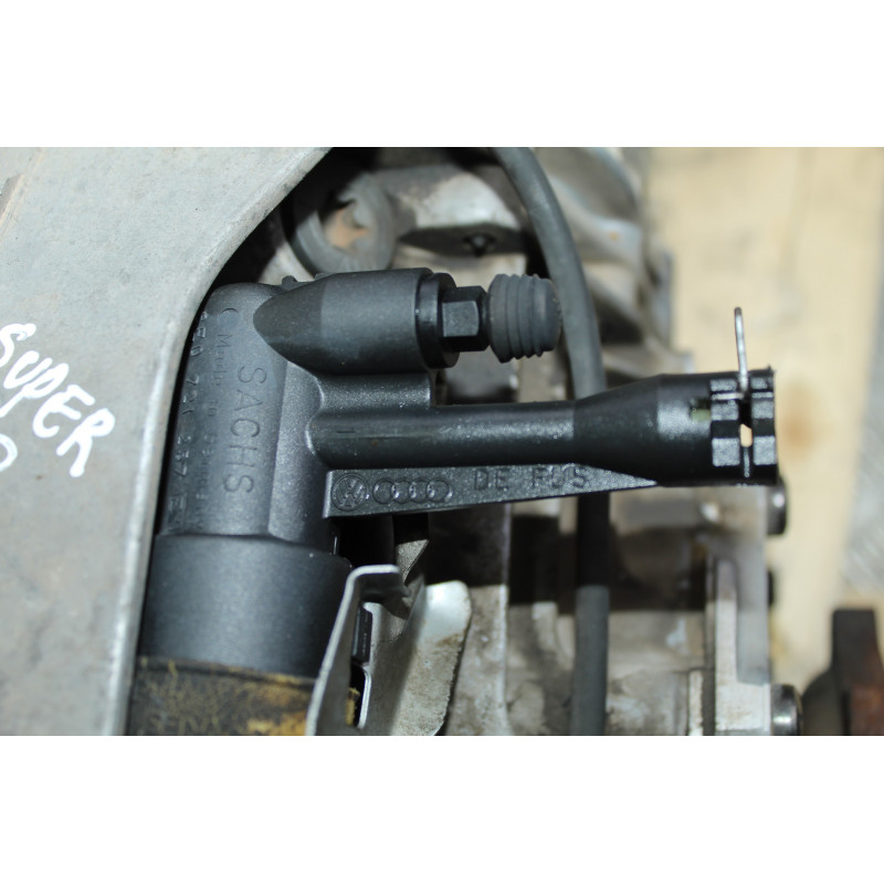 FHN CAJA CAMBIOS SKODA SUPERB (3U4) Classic 2003 FHN 208356 SKODA - 3