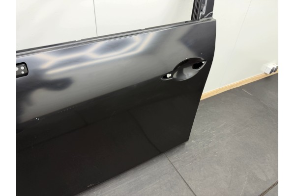 Puerta Delantera Izquierda MAZDA 3 IV (BP) Hatchback 2019-Presente - N