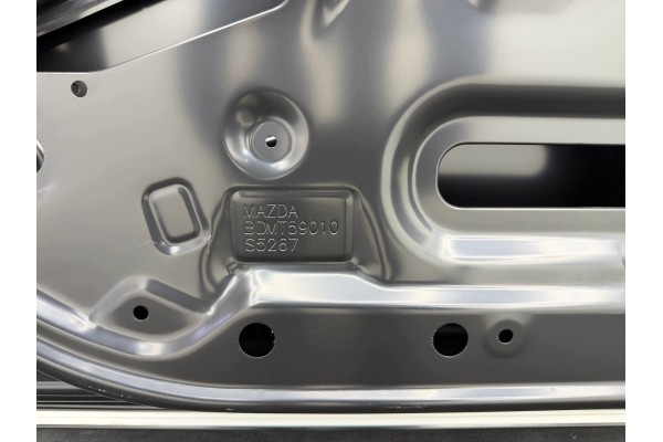 Puerta Delantera Izquierda MAZDA 3 IV (BP) Hatchback 2019-Presente - N