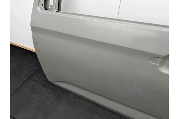 Puerta Delantera Izquierda ISUZU D-MAX III 2020-Presente (Modelo 5 Pue