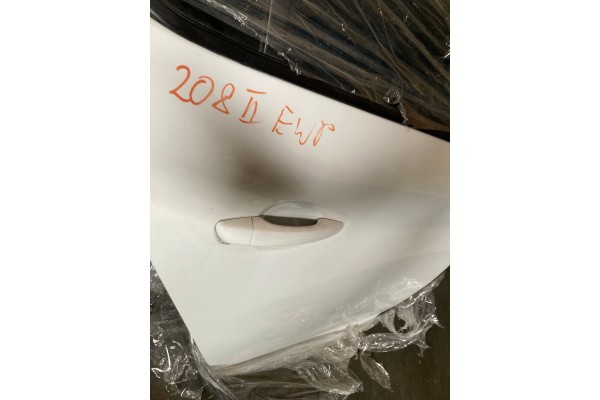 Peugeot 208 II EWP right rear door Catalog number of the part 98989898989898