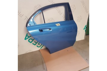 MERCEDES A CLASS 176 DOORS REAR RIGHT Car type passenger cars