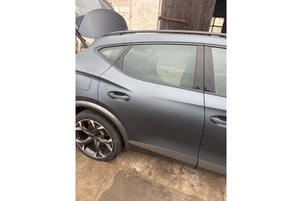 CUPRA FORMENTOR DRZWI PRAWE TY LN7H
