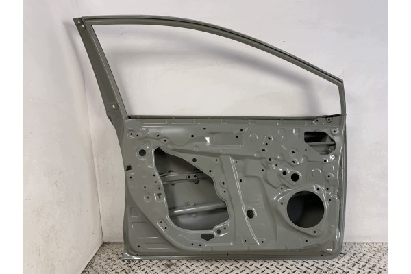 NEW ORIGINAL DOOR LEFT FRONT TOYOTA COROLLA E21 19 26 Installation side front left