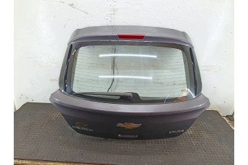 CHEVROLET CRUZE AND GQK TAILGATE