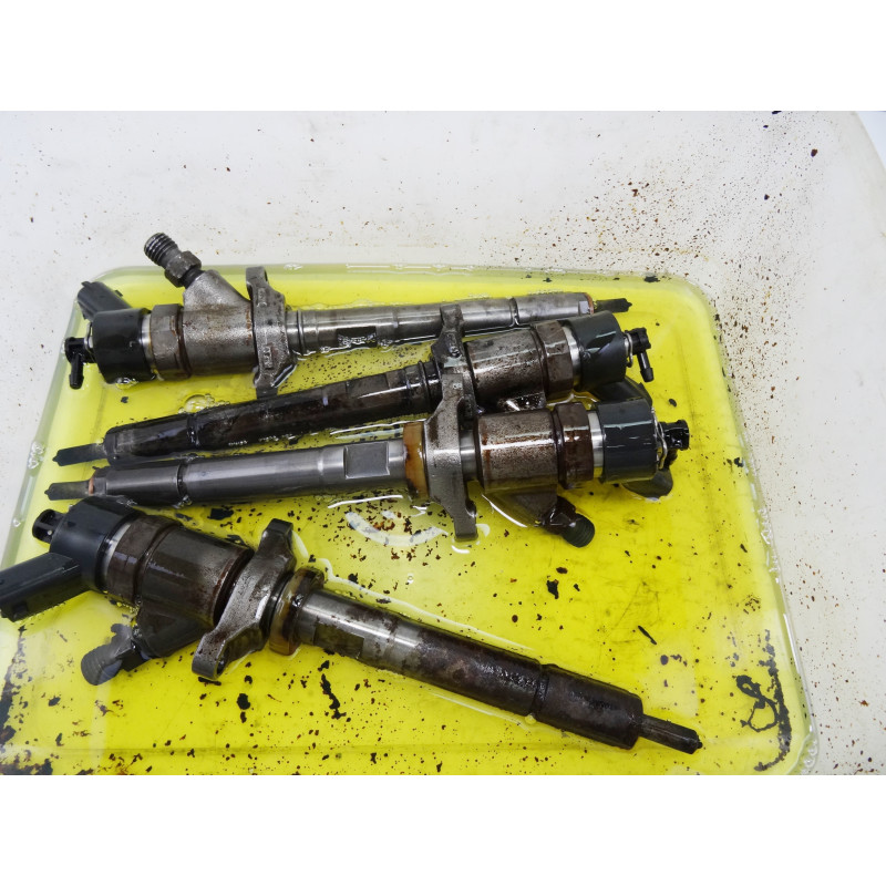 0445110188 INYECTOR FORD FOCUS BERLINA (CAP)