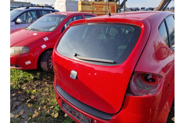 TAILGATE BARE SEAT ALTEA L53H Catalog number of the part KLAPA BAGAZNIKA SEAT ALTEA 5P 5P0 LIFT LZ9Y 2011
