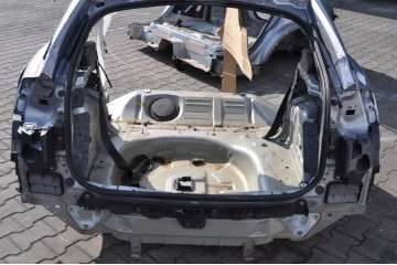 Panel trasero lateral izquierdo o derecho CITROEN C4 III 2023 (Sección