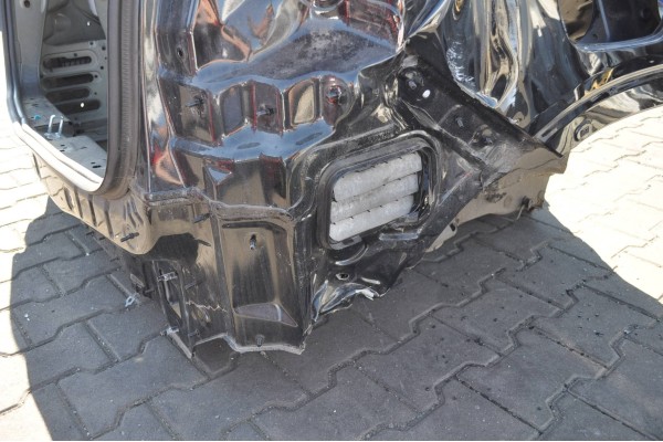 Panel trasero lateral derecho e izquierdo Mercedes EQB X243, guardabar