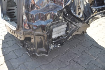 Panel trasero lateral derecho e izquierdo Mercedes EQB X243, guardabar