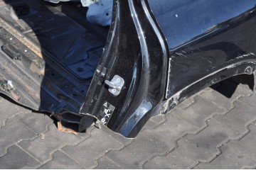 Panel trasero lateral derecho e izquierdo Mercedes EQB X243, guardabar
