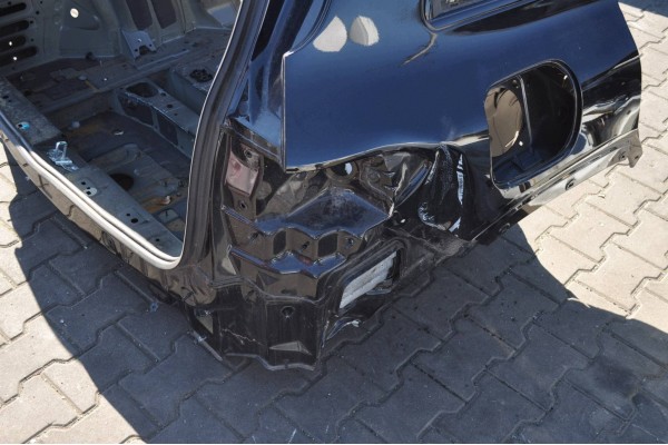 Panel trasero lateral derecho e izquierdo Mercedes EQB X243, guardabar