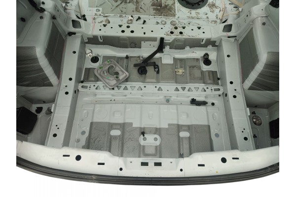 REAR BELT BATH BMW X1 F48 2015 2019 PAINT CODE ALPINWEISS III 300 Product weight with unit packaging 30 kg