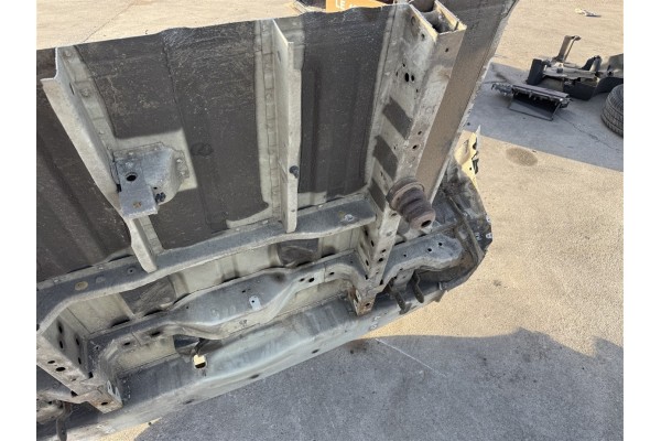 Pasador Trasero de Carrocería Versión L1 Corta Ford Custom Lift 2019-2
