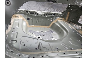 BELT REAR FLOOR TRUNK TUB TOYOTA COROLLA E21 19 SEDAN Car type passenger cars