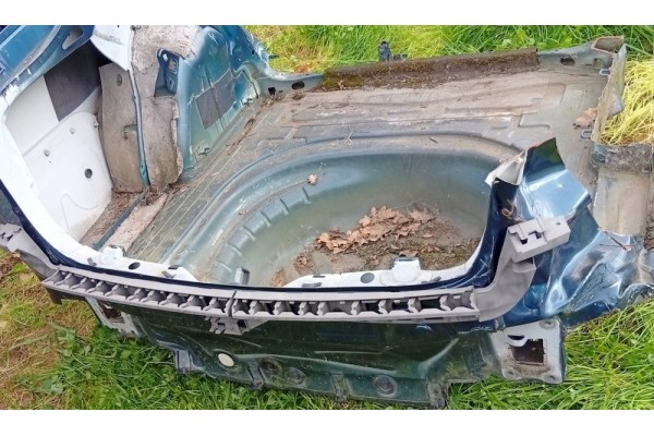 Rear belt bathtub Skoda octavia III Part manufacturer Skoda OE