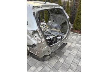 PAS TYLNY PODOGA WANNA TOYOTA AURIS II 1G6 KOMBI Packaging status original