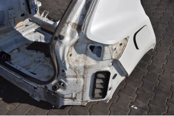 Panel trasero, bañera trasera y guardabarros trasero izquierdo y derec