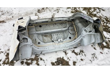 pas tylny Toyota Yaris GR Four wanna 3 drzwi sport 261KM Quality of parts according to GVO O original with manufacturer s logo O