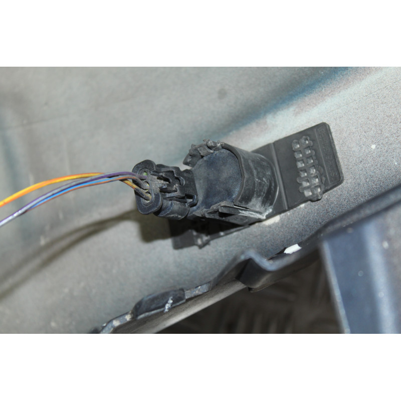 AZUL PARAGOLPES DELANTERO FORD MONDEO SPORTBREAK (CA2)