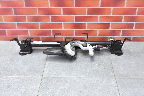 TOWING HOOK ELECTRIC BEAM INSTALLATION BMW 5 G61 M5 G99 18330km Car type passenger cars