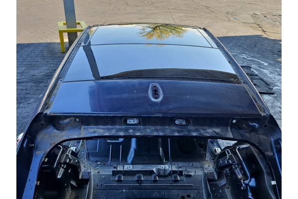 Montaje de Techo Panorámico Jaguar F-Pace 2016-2020 JBM Dark Sapphire