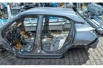 DACH POSZYCIE NISSAN JUKE II F16