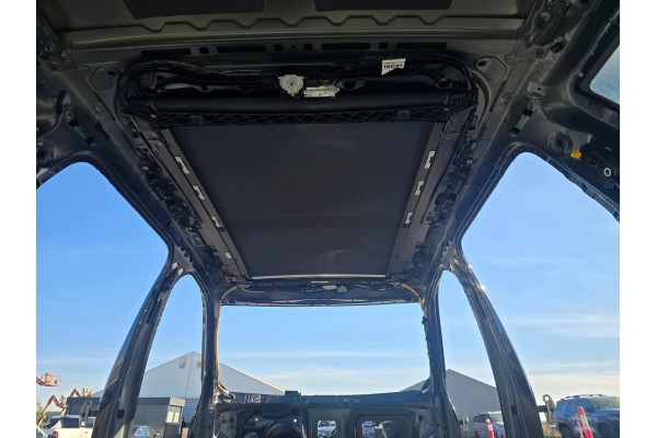 Volvo XC90 T6 19 24 Quarter Roof Sunroof Panorama 717 USA Catalog number of the original VolvoXC90II717