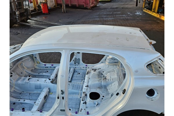 ROOF LEXUS CT 10 22 HB 085 5D Product weight with unit packaging 15 kg