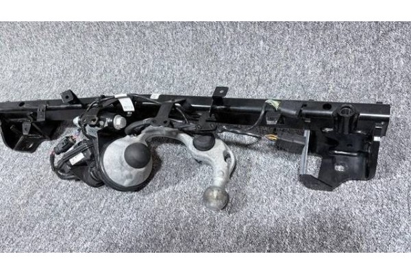 BMW X3 G45 ELECTRIC TOWBAR 5A272E7 Part manufacturer BMW OE