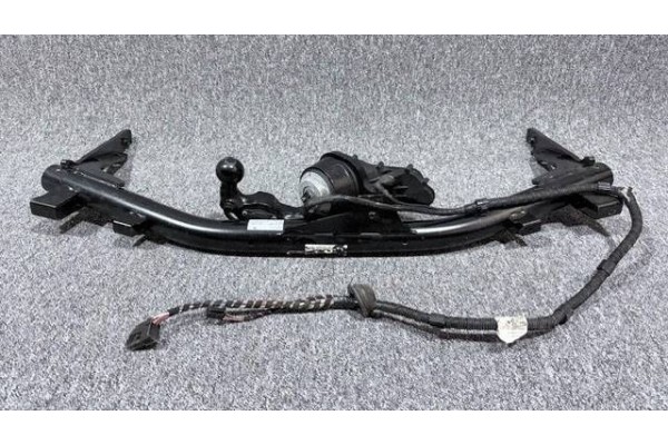 VW GOLF VIII 5H STATION WAGON ELECTRIC TOWBAR 5H9803881E