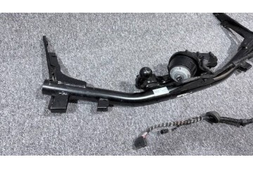 VW GOLF VIII 5H STATION WAGON ELECTRIC TOWBAR 5H9803881E Part manufacturer Volkswagen OE