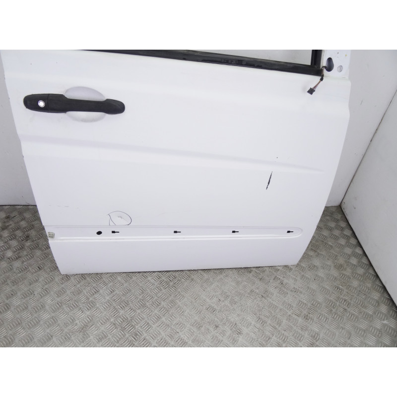 BLANCA PUERTA DELANTERA DERECHA MERCEDES-BENZ VITO BASIC-KOMBI (639)