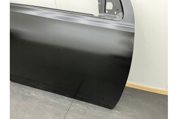 Puerta Delantera Derecha Nissan OE H0100EY1MC (Lado Pasajero)