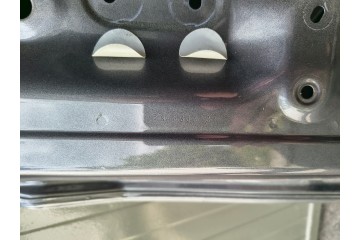 Puerta Trasera Derecha VW Tiguan II 5NA833312J en Excelente Estado