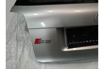 TAILGATE AUDI A3 S3 8P 3D LY7W SHUTTLECOCK ORIGINAL Catalog number of the part KLAPA BAGAZNIKA AUDI A3 S3 8P 3D LY7W LOTKA ORYGI