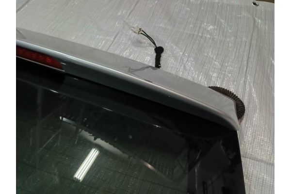 TAILGATE AUDI A3 S3 8P 3D LY7W SHUTTLECOCK ORIGINAL Installation side rear