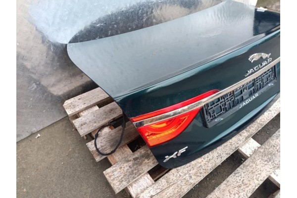Tapa de maletero / Portón trasero JAGUAR XF II (X260) Código de pintur