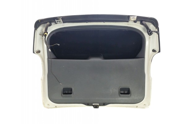 TAILGATE PEUGEOT 5008 AND LAK KWED 09 13 Version European