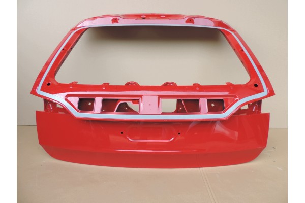 SKODA MERGES THE TAILGATE