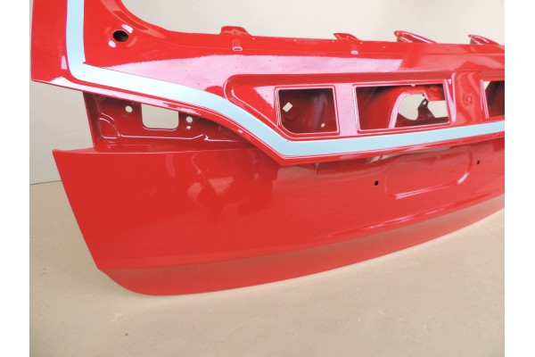 SKODA MERGES THE TAILGATE Catalog number of the part SCALA 657 827 215A