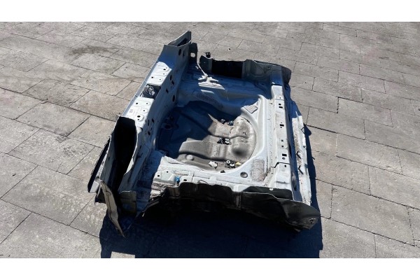 REAR BELT BATHTUB Mercedes Benz CLASS A W176 LAK 650 12 18 Car type passenger cars