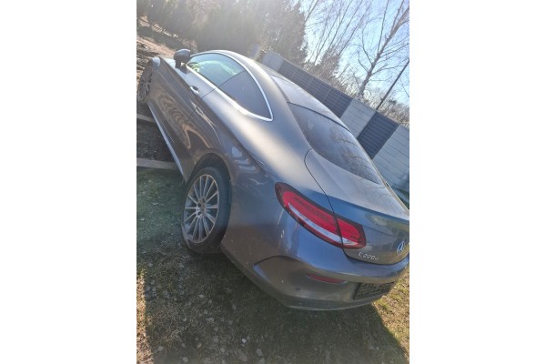 MERCEDES W205 COUPE REAR BELT IDEAL BATH 2 2 CDI IDEAL TWITCH WALL