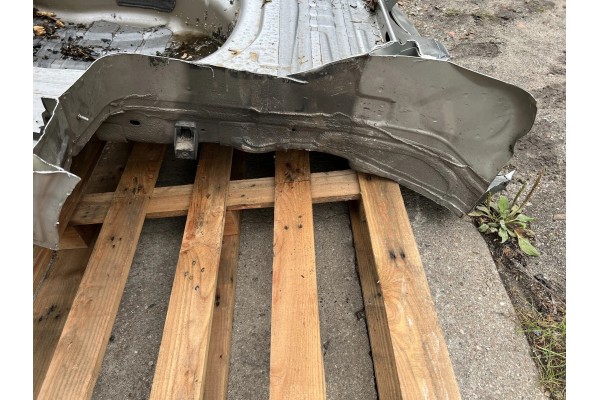 VW GOLF 8 VIII STATION WAGON 22R BELT REAR BATH FLOOR REAR TRUNK BEAM 5H98 Catalog number of the original 5H9813309