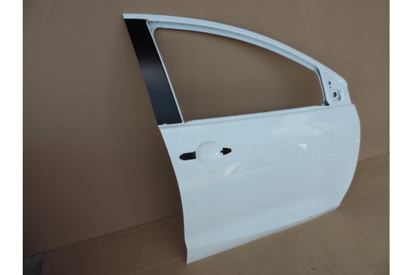 TOYOTA YARIS IV RIGHT FRONT DOOR Part manufacturer Toyota OE