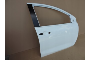 TOYOTA YARIS IV RIGHT FRONT DOOR Part manufacturer Toyota OE