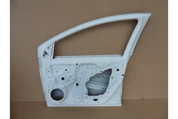 Puerta Delantera Derecha Toyota Yaris IV